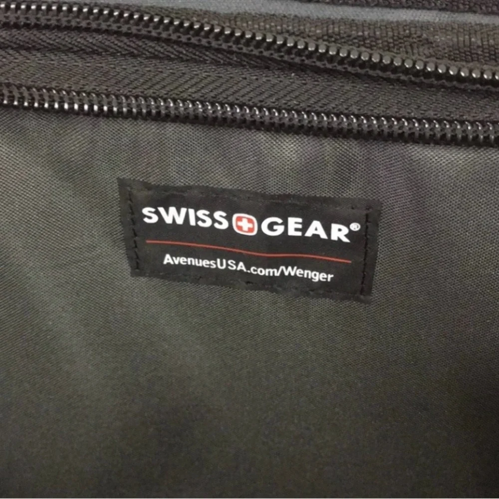 SwissGear Unisex Black Neoprene Shoulder Strap Laptop Bag Commuter Travel Work